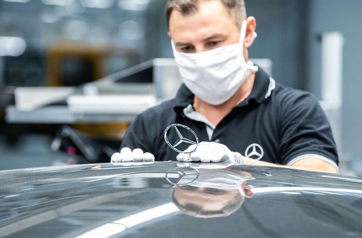 Autobranche und die Corona-Pandemie: Studie: Krise kostet Daimler, BMW und Co. weltweit Milliarden