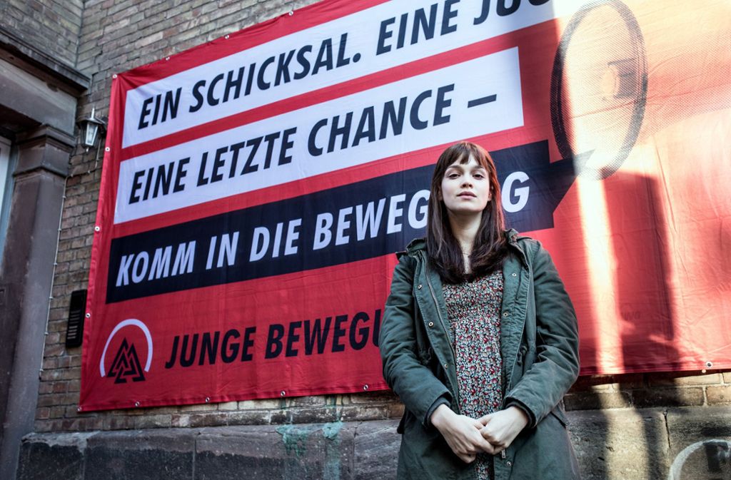 Marie Jäger (Emilia Schüle) ist  das Aushängeschild der „Jungen Bewegung“ – und wenig später das Mordopfer in der Folge „National feminin“.