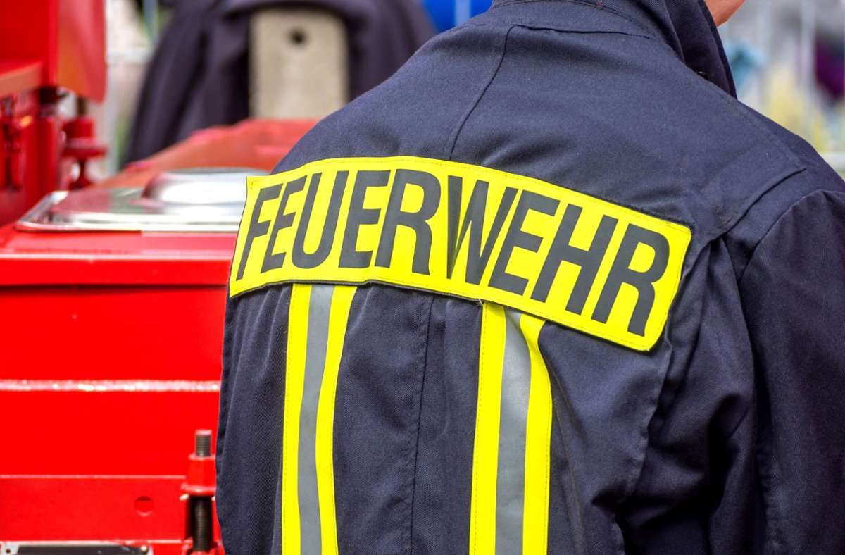 Bönnigheim: Auto bei Schweißarbeiten in Brand gesetzt
