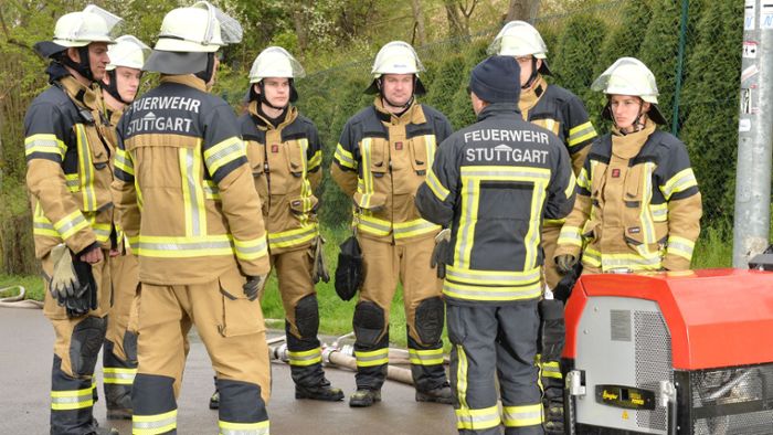 Brandneue  Schutzkleidung für die Stuttgarter Feuerwehr