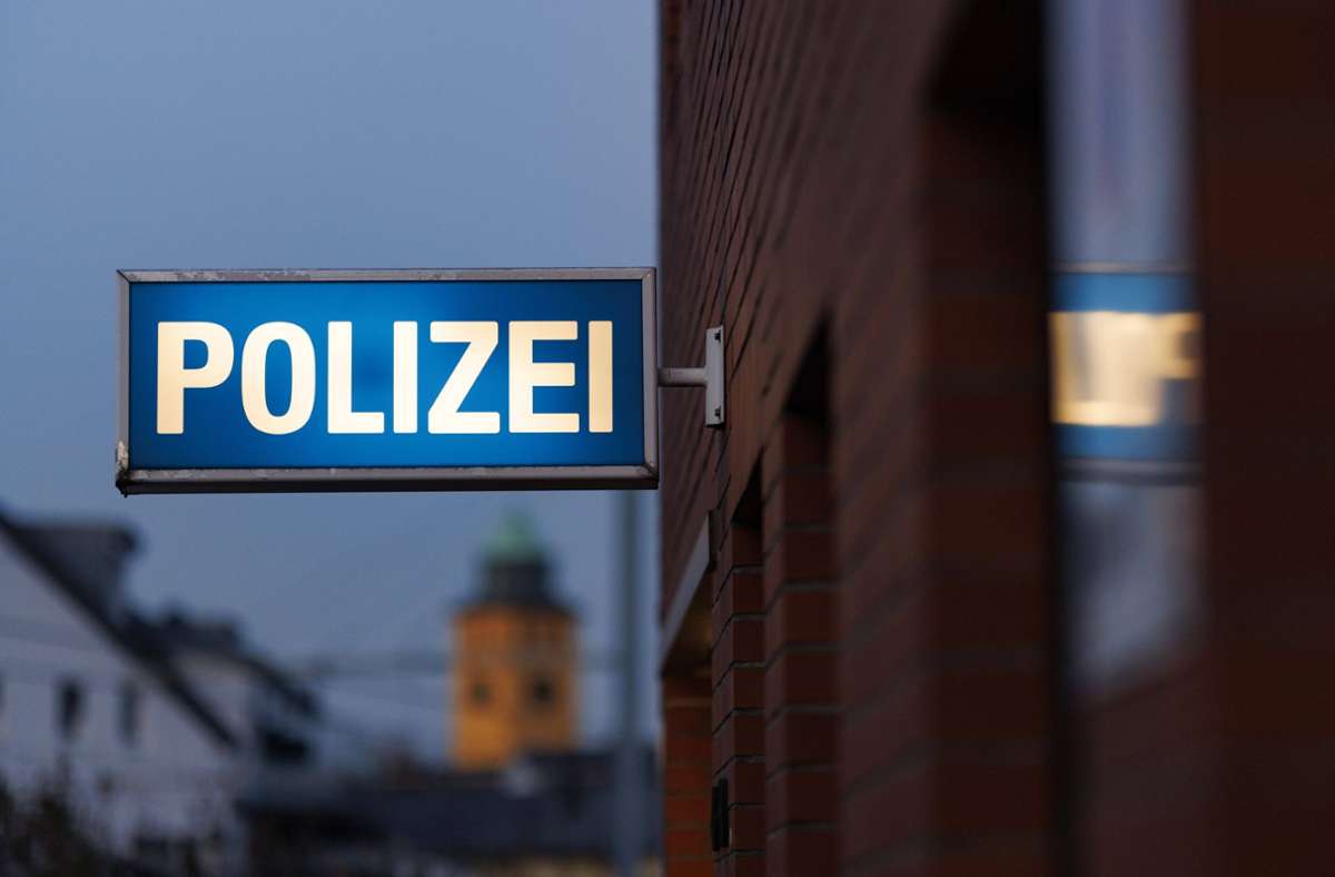 Kurioses aus Konstanz: Gesuchter Mann sucht  bei Polizei Rat für Übernachtungsmöglichkeit