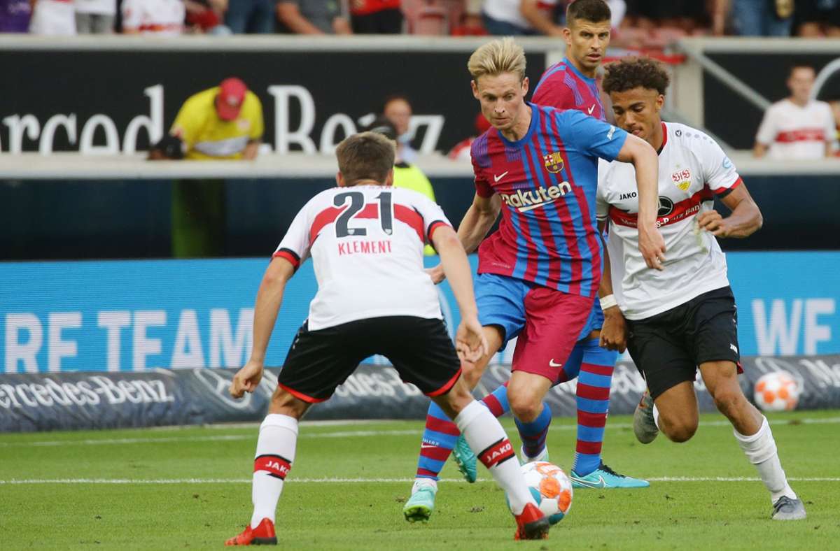 Im vergangenen Jahr gab sich der große FC Barcelona zum Abschluss der Vorbereitung in Stuttgart die Ehre. Auf Grund vieler Coronafälle musste der VfB mit zahlreichen Jugend- und Amateurspielern antreten. Ergebnis: 0:3