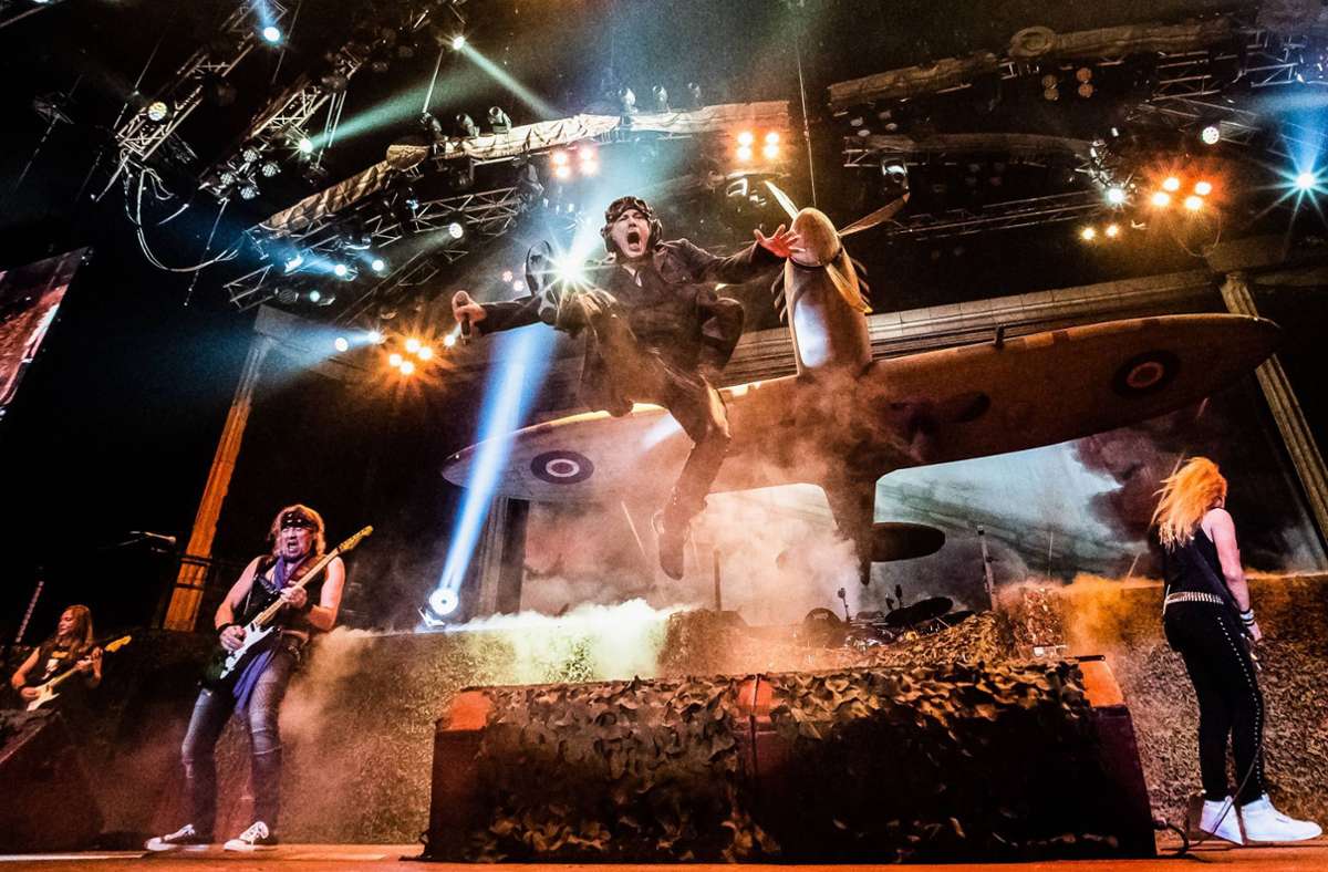 Iron Maiden bei einem Auftritt in Lissabon Foto: imago/GlobalImagens/Gonçalo Delgado