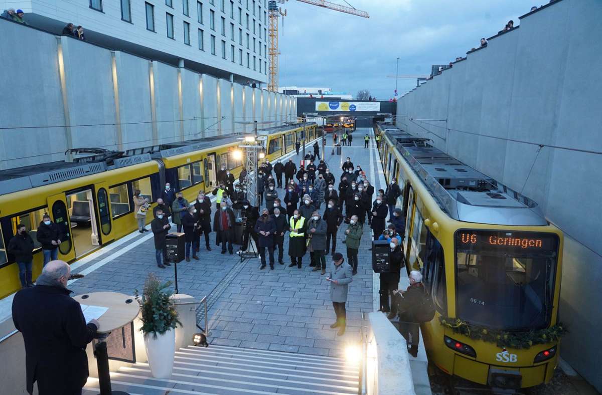 Die U6 fährt künftig bis zum Stuttgarter Flughafen. Foto: Andreas Rosar/Fotoagentur-Stuttgart
