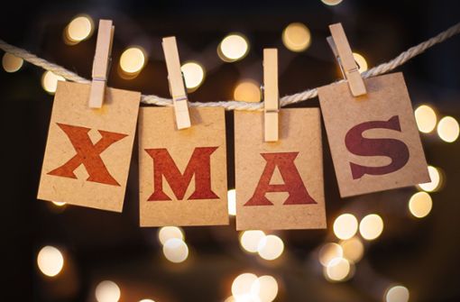 Xmas ist eine Abkürzung von dem englischen Begriff Christmas. Foto: Shutterstock/enterlinedesign
