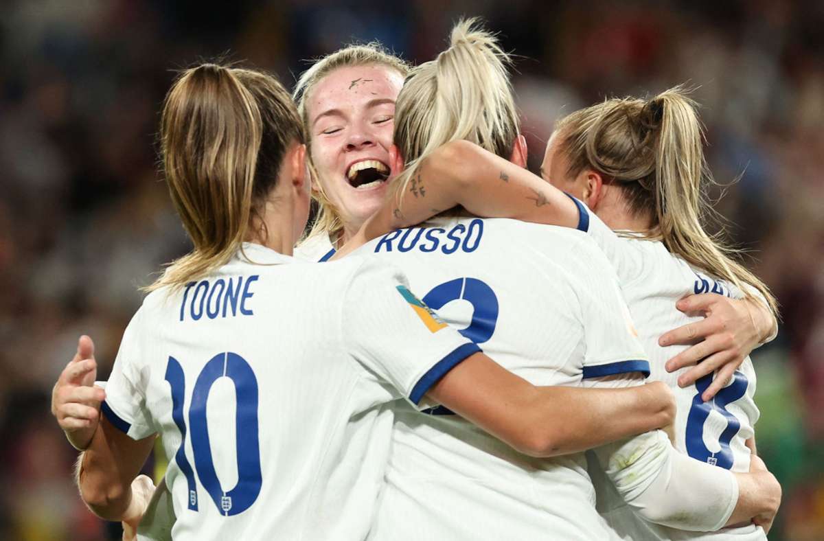 Fußball-WM der Frauen in Australien: Europameister England nach 2:1 gegen Kolumbien im WM-Halbfinale