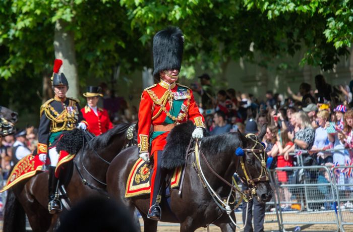 Trooping the Colour 2023: König Charles III. auch mit 74 noch hoch zu Pferde