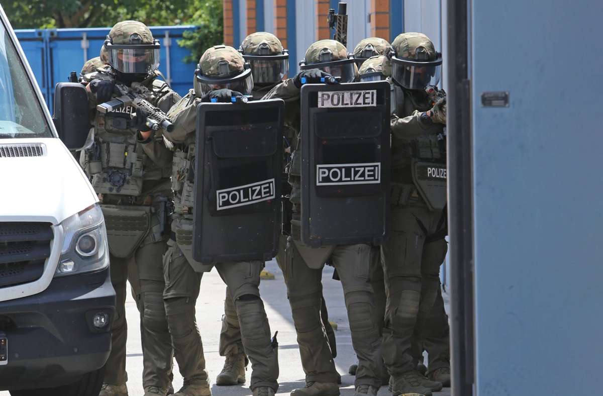 Bielefeld: SEK stürmt falsche Wohnung und verletzt Unbeteiligten