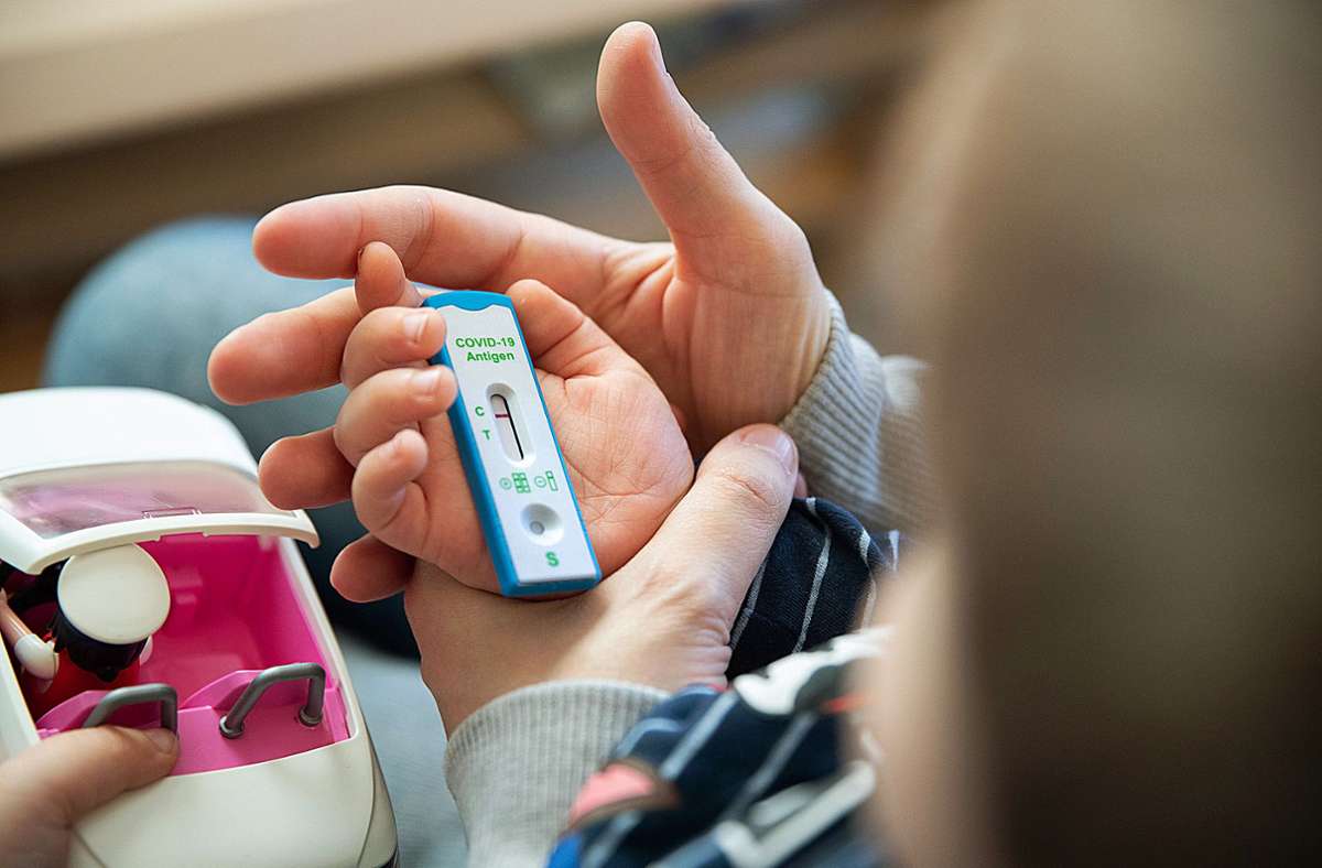 Coronatests in Stuttgart: Die Stadt Stuttgart empfiehlt tägliche Tests bei allen Kitakindern