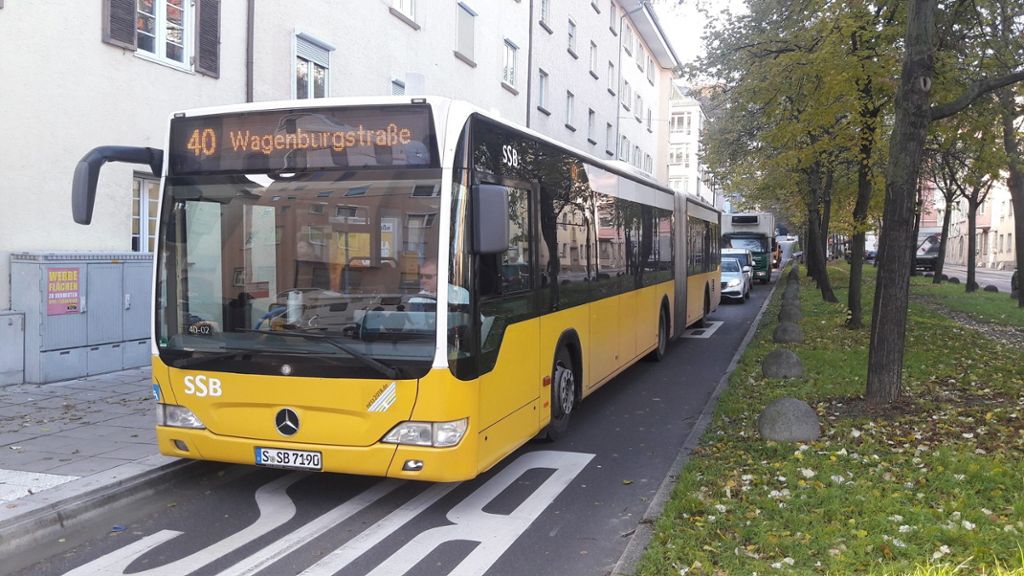 Verwaltung empfiehlt einjährigen Versuch – Stadträte benötigen mehr Detail: Entscheidung über Busspur in Wagenburgstraße vertagt