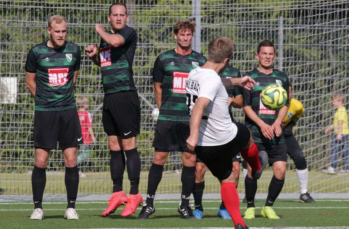 Fußball-Kreisliga A1: Uhlbach behält die weiße Weste