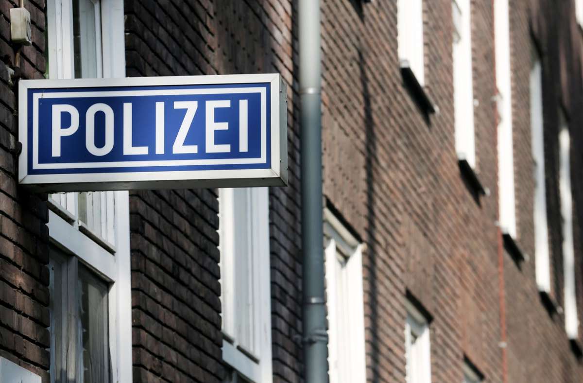 Nordrhein-Westfalen: Neue Razzien nach rechtsextremen Chats bei Polizei