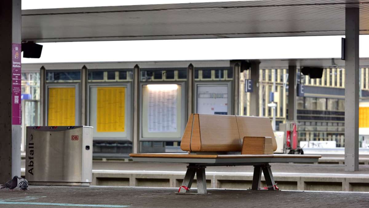 Hauptbahnhof Mannheim: Oberleitung fällt auf Zug – 50 Fahrgäste werden in Sicherheit gebracht