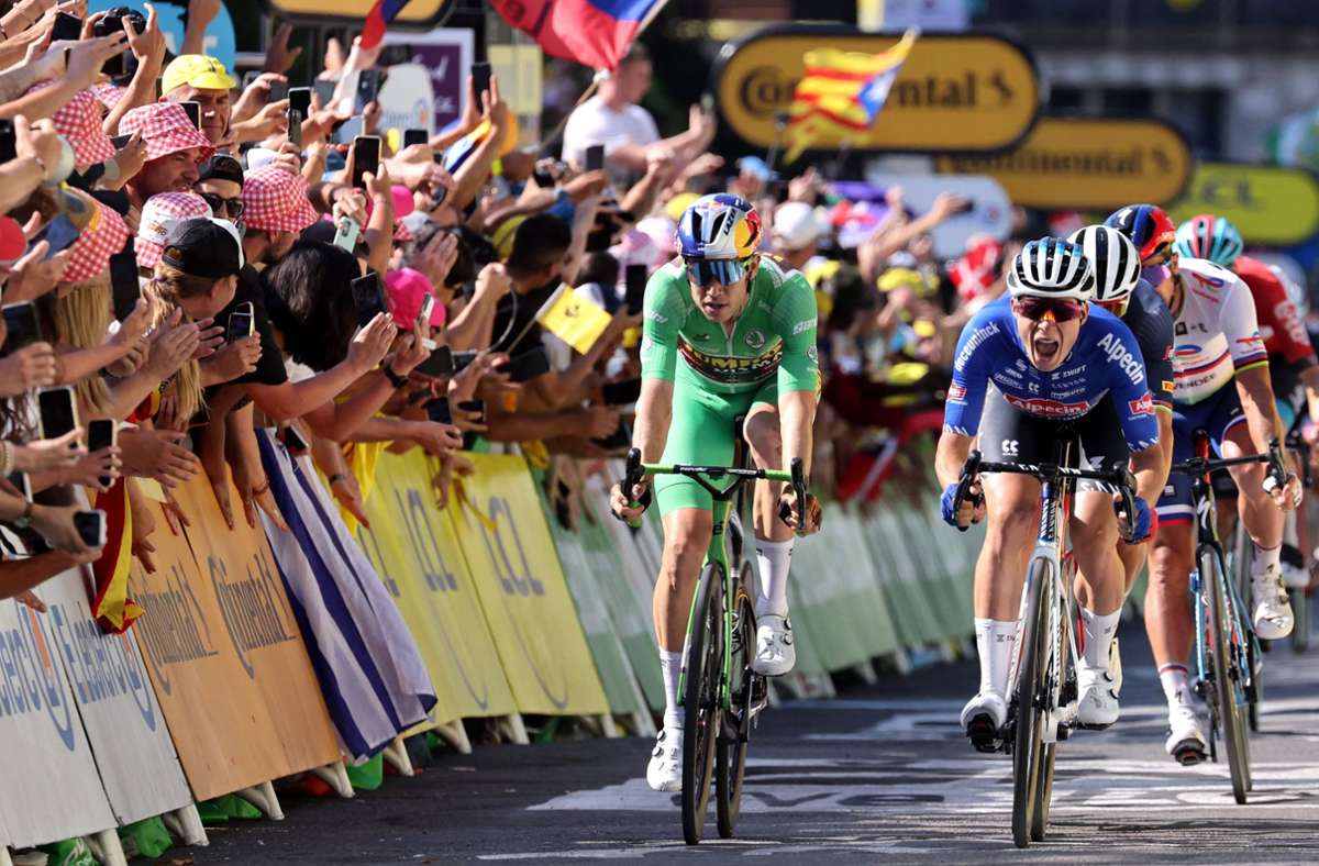 Tour de France: Jasper Philipsen gewinnt Massensprint in Carcassonne