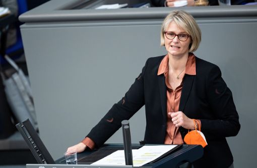 Bundesbildungsministerin Anja Karliczek möchte die junge Generation schnell impfen. Foto: dpa/Bernd von Jutrczenka