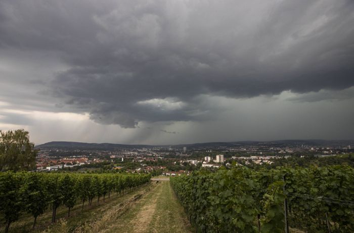 Baden-Württemberg: Wetterdienst warnt vor Sturm und Dauerregen
