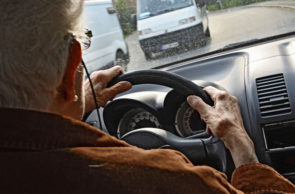 Nur wenige Senioren geben Führerschein freiwillig ab: Zeit für die letzte Fahrt