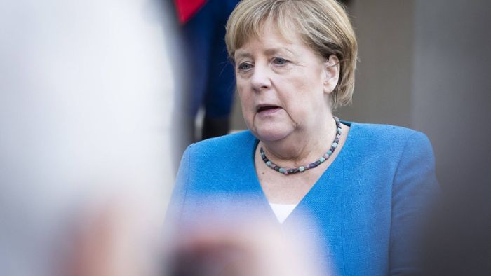Merkel mahnt zu erhöhter Vorsicht und mehr Corona-Impfungen
