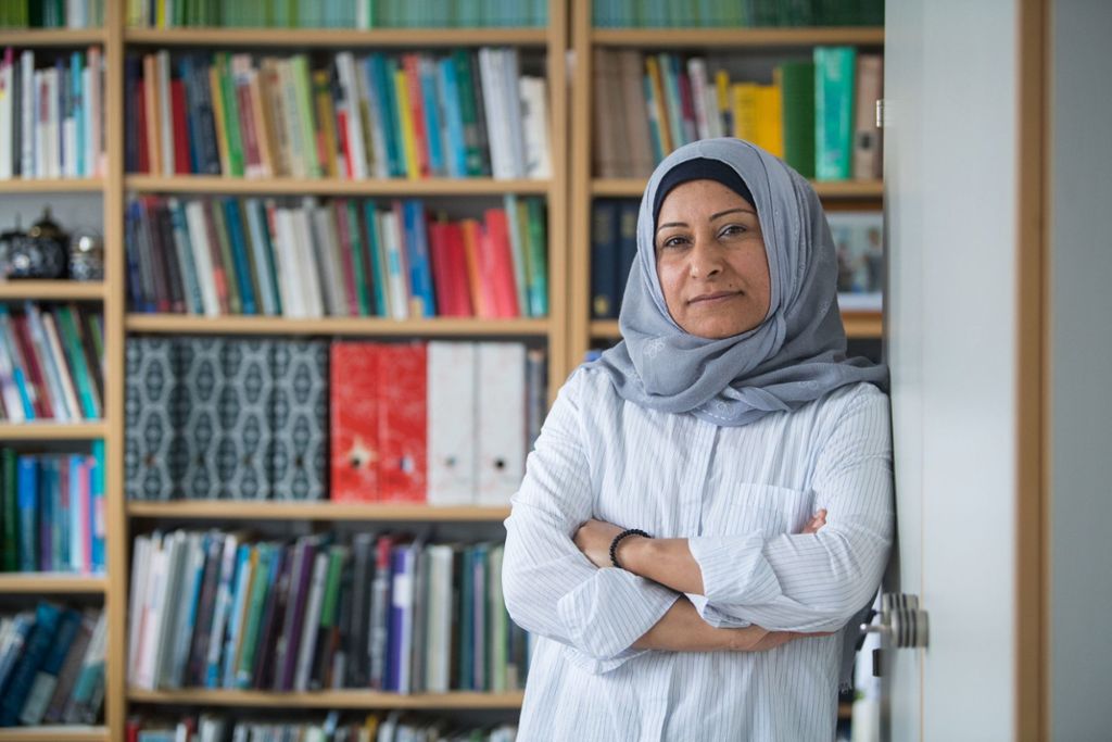 Teilnehmerin eines bundesweit einzigartigen Landesprogramms: Syrische Wissenschaftlerin findet Zuflucht in Stuttgart