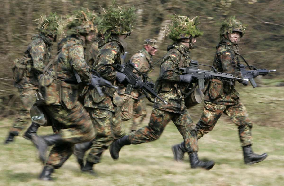 Debatte um Bundeswehr: Werte-Union will die Wehrpflicht zurück