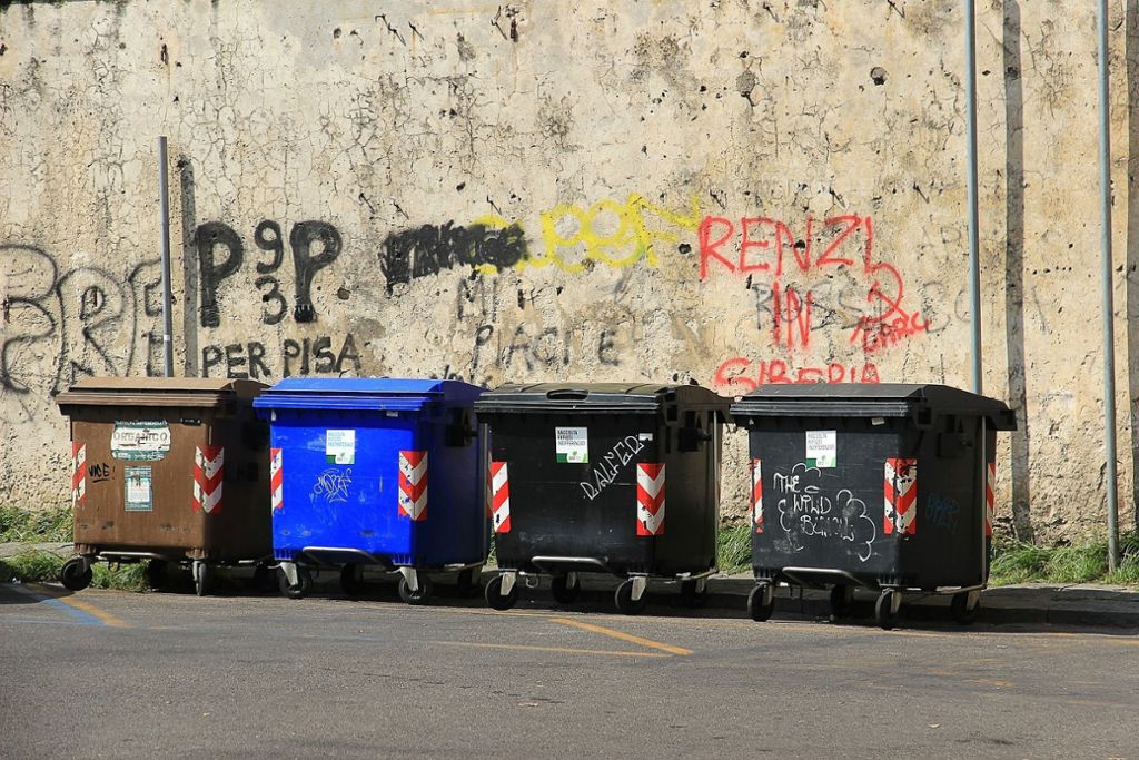 Wegen Hitze: Müllabfuhr kommt früher