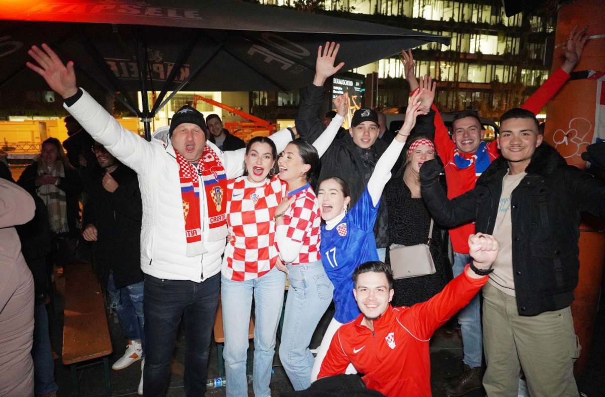 Die Fans der Kroaten feierten ...