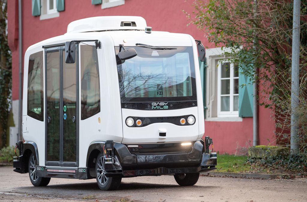 Karlsruhe: Shuttlebus für autonomes Fahren erstmals im Realverkehr