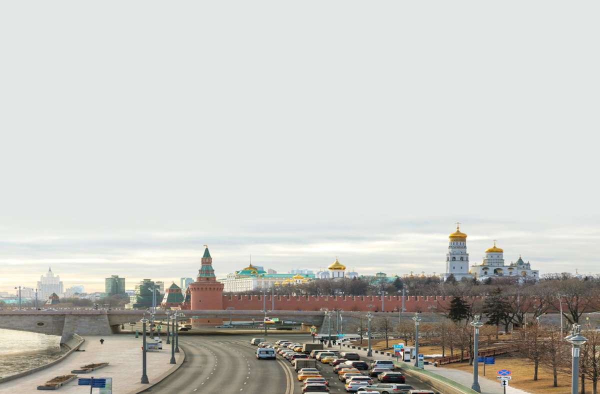 Knappheit in Moskau: Stundenlanges Anstehen im Einkaufszentrum
