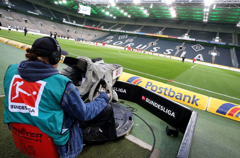 Wiederanpfiff der Bundesliga: Der Fußball verspielt seine  größte Chance