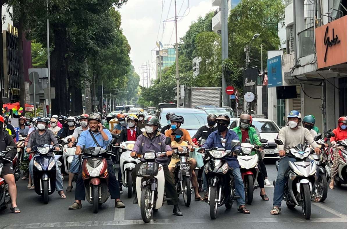 Reise nach Vietnam: Meer aus Mopeds