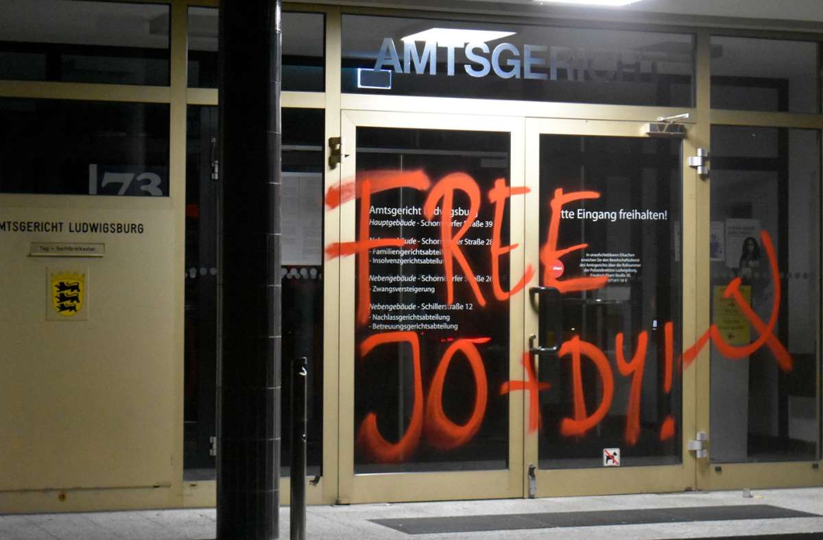 Amtsgericht in Ludwigsburg: Antifa bekennt sich zu Schmierereien