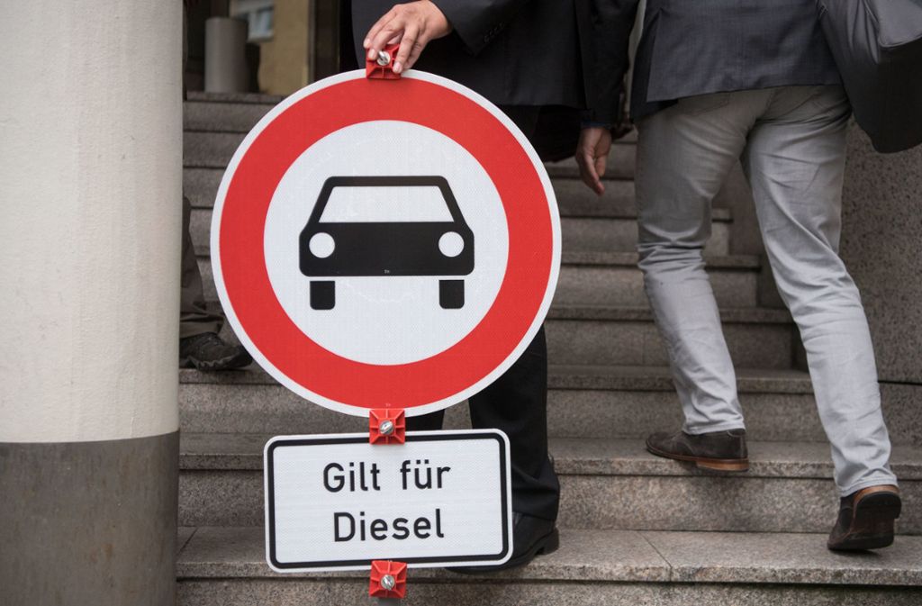 CDU setzt sich gegen Grüne durch: Land klagt jetzt doch gegen Fahrverbote