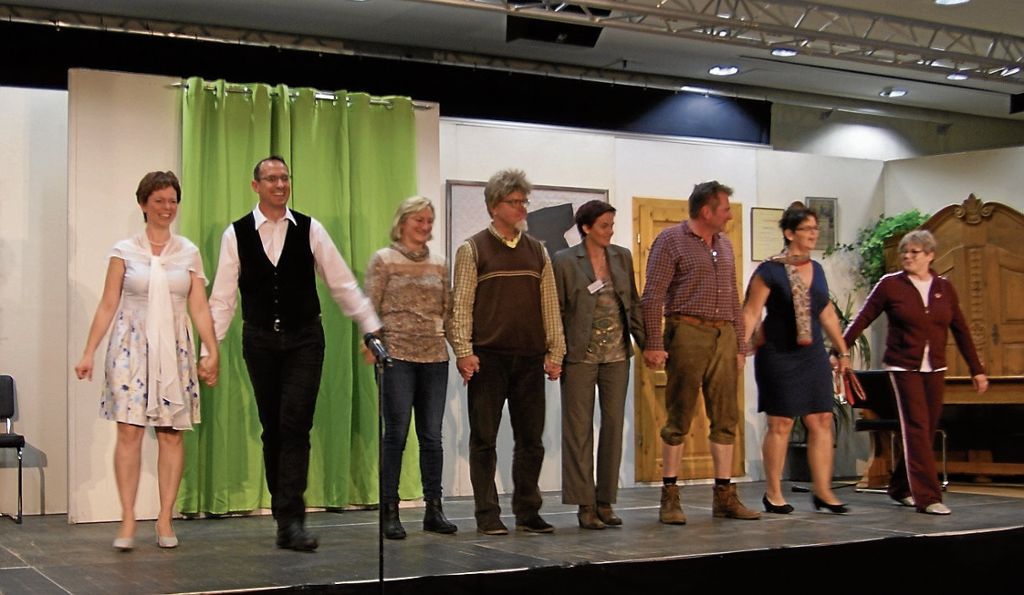 MüNSTER:  Fünf Amateurtheater unterhielten bei den zweiten Mundarttheatertagen im Kultur- und Sportzentrum: Fröhliches Mundartfestival