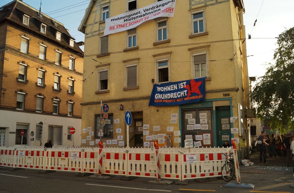 Aktivisten in Gebäude in der Daimlerstraße: Leerstehendes  Haus besetzt