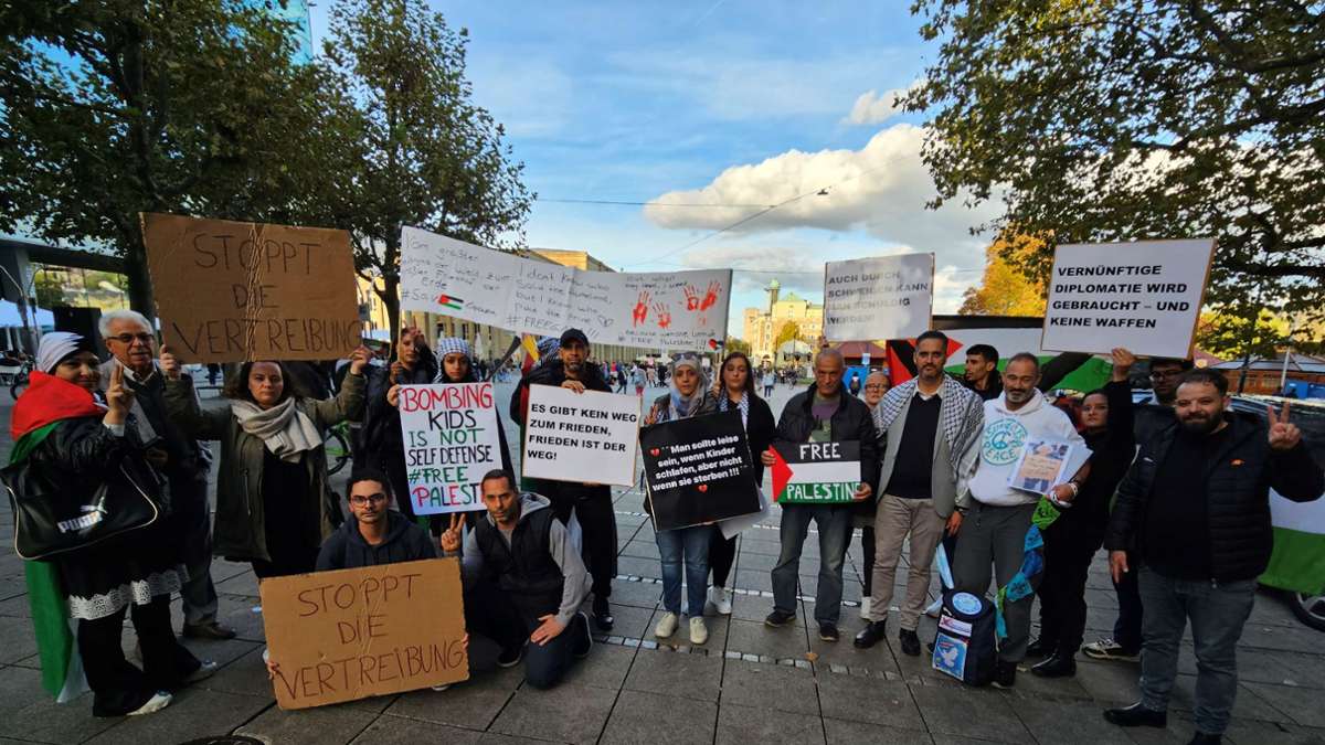 Protest auf dem Stuttgarter Schlossplatz: Auch die dritte  Pro-Palästina-Demo findet Zulauf