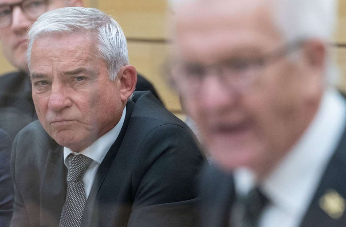 Antrag im Landtag gescheitert: Thomas Strobl bleibt Innenminister