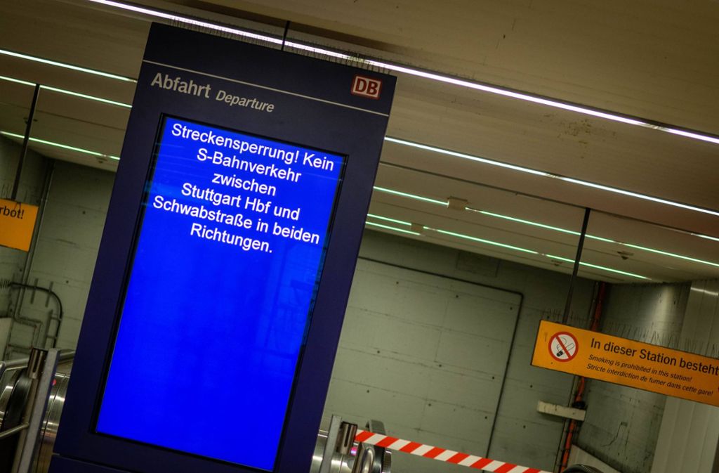 Hauptbahnhof Stuttgart: Sperrung sorgt für Verspätungen und Ausfälle bei  S-Bahnen