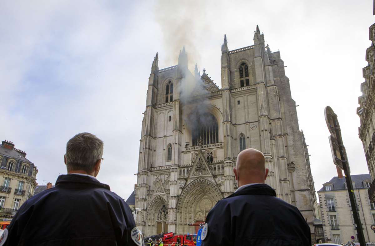 Kathedrale angezündet: Verdächtiger in Nantes gesteht Brandstiftung