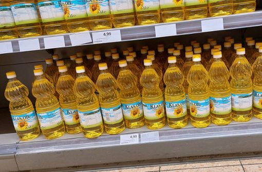 Der Liter Sonnenblumenöl kostet beim Edeka derzeit rund fünf Euro. Foto: Redaktion