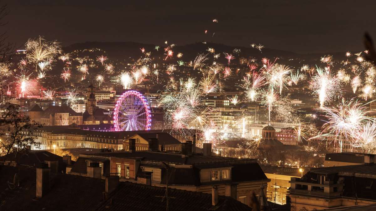 Silvester in Stuttgart: So schön war das Feuerwerk über der Stadt