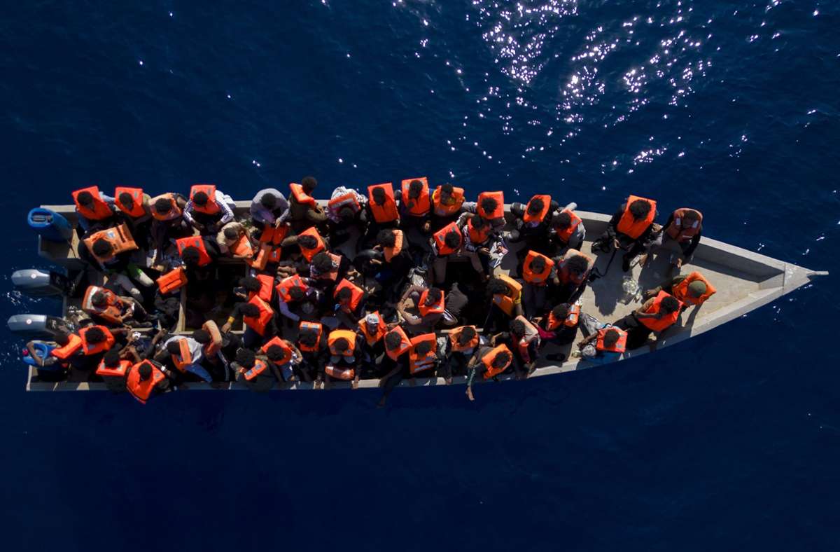 Seenotrettung: Hilfsorganisation rettet 150 Menschen im Mittelmeer