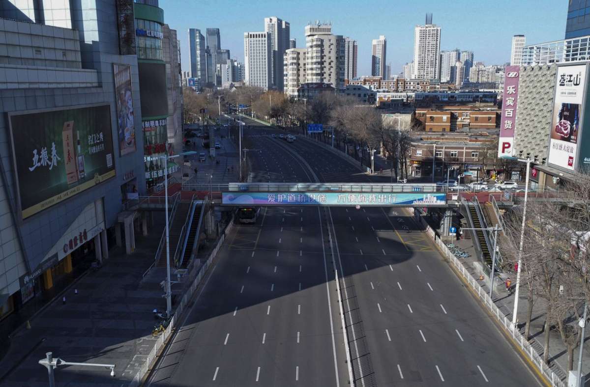 Menschenleere Straßen  in der nordchinesischen Stadt Tianjin. Nachdem dort mehrere Corona-Neuinfektionen festgestellt wurden, befindet sich die Stadt teilweise in Quarantäne. Foto: dpa/Uncredited