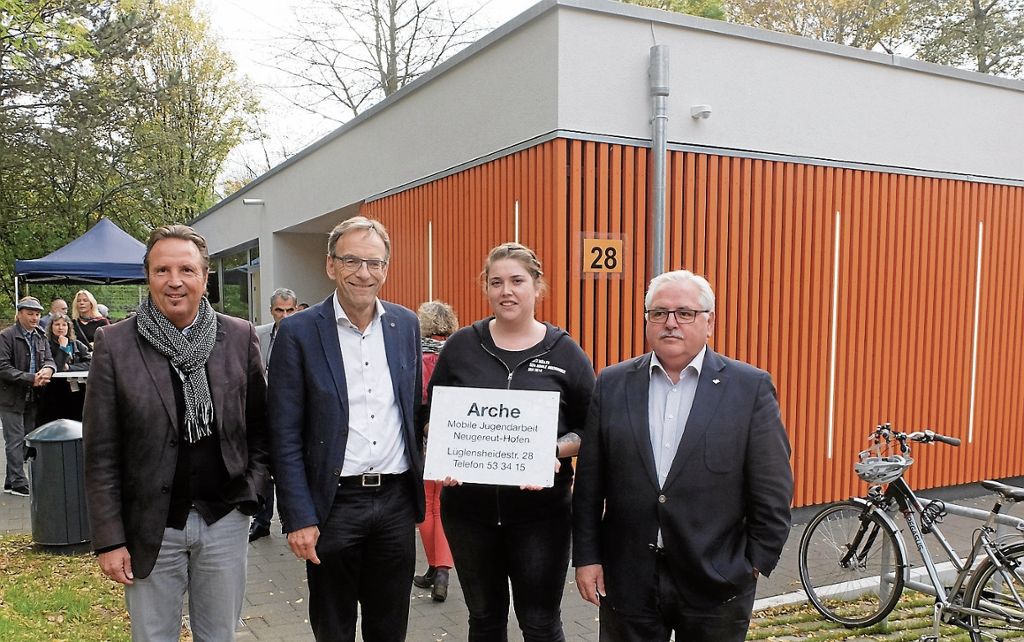 NEUGEREUT:  Arche-Neubau von Bürgermeister Wölfle eröffnet: Neue Räume für die Mobile Jugendarbeit