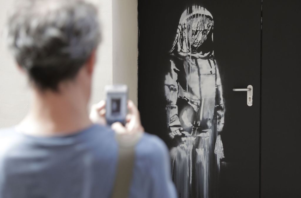 Paris: Gestohlene Banksy-Tür aus Bataclan in Italien aufgetaucht