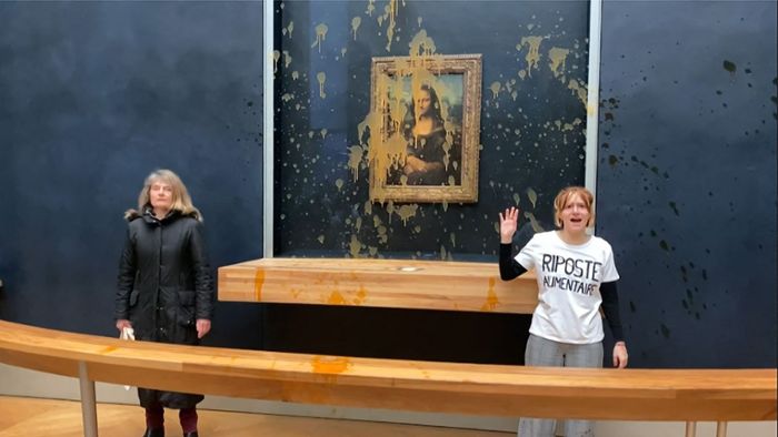 Umweltaktivistinnen besprühen „Mona Lisa“ im Louvre