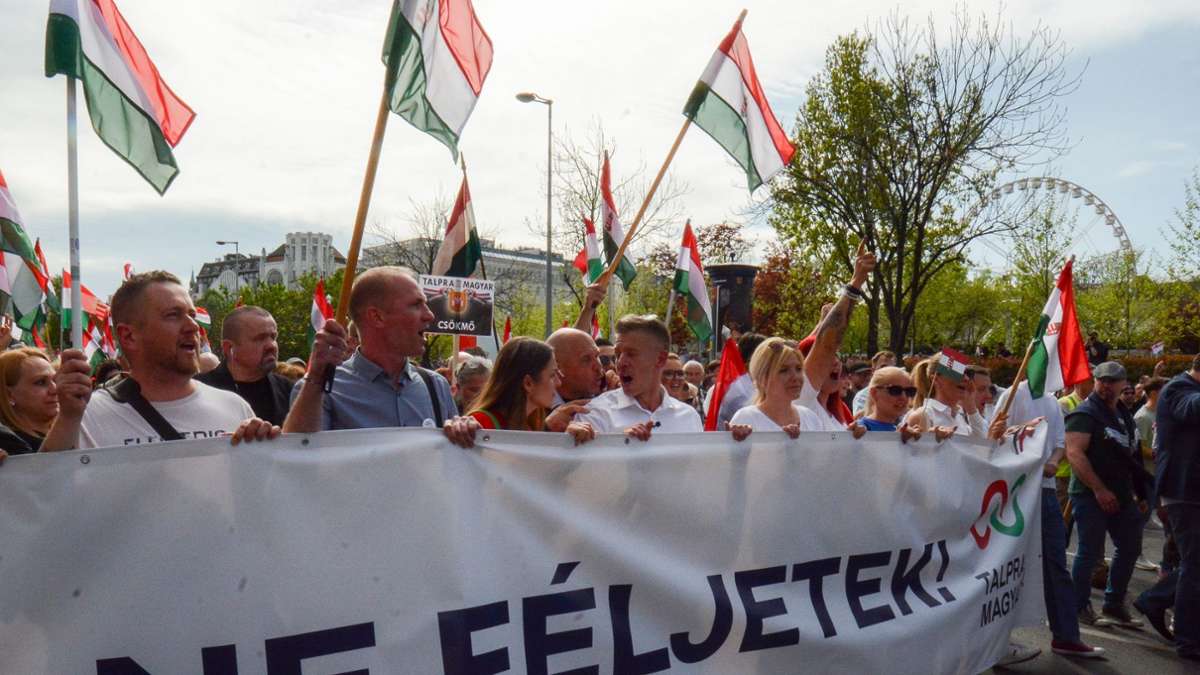 Ungarn: Massenprotest in Budapest gegen Orban