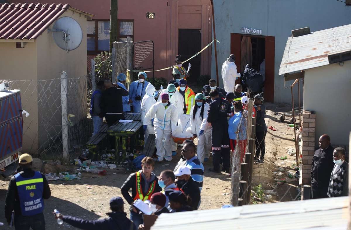 Südafrika: Rätsel um 21 tote Jugendliche in Kneipe