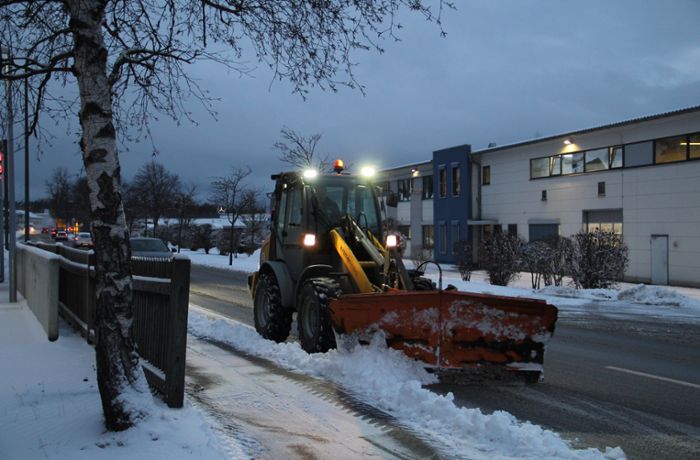 Wintereinbruch in Deutschland: Schnee und Glätte in Bayern erwartet – Unfälle im Südwesten