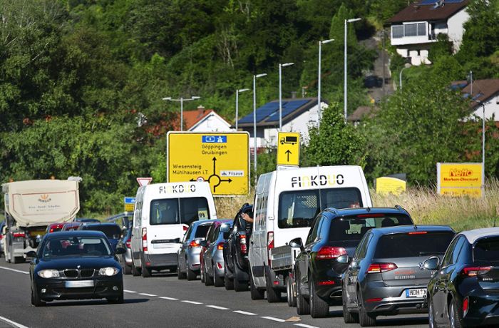 Autobahn Ulm Richtung Stuttgart: Ist die A 8 gesperrt, bleibt man auf der Alb lieber daheim