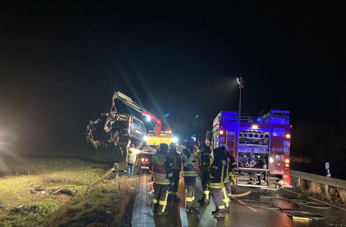 Unfall im Schwalm-Eder-Kreis: Fünf Tote bei Frontalzusammenstoß in Nordhessen